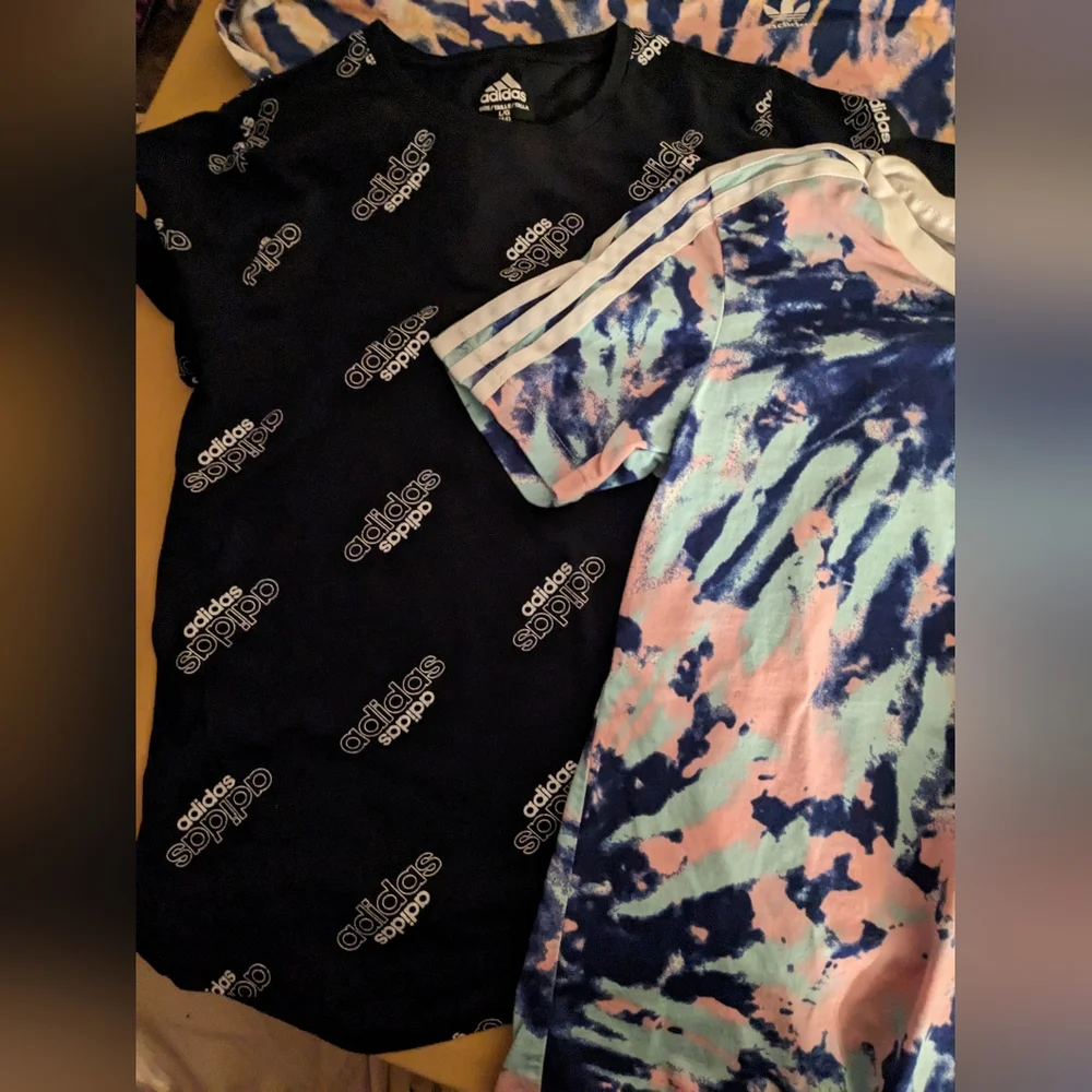 Women's Adidas tshirt bundle (5) - Picture 3 of 4